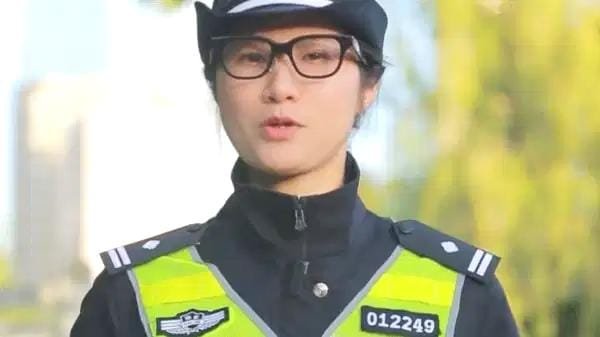Traffic Police in China Started Using Artificial Intelligence Supported Smart Glasses - Digital Media Engineering