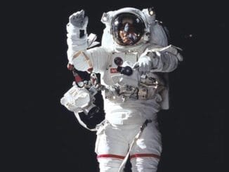 NASA's New Era: Astronauts Travel to Space with Smartphones - Digital Media Engineering