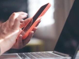 iPhone Users Report Post-Update Issue - Digital Media Engineering